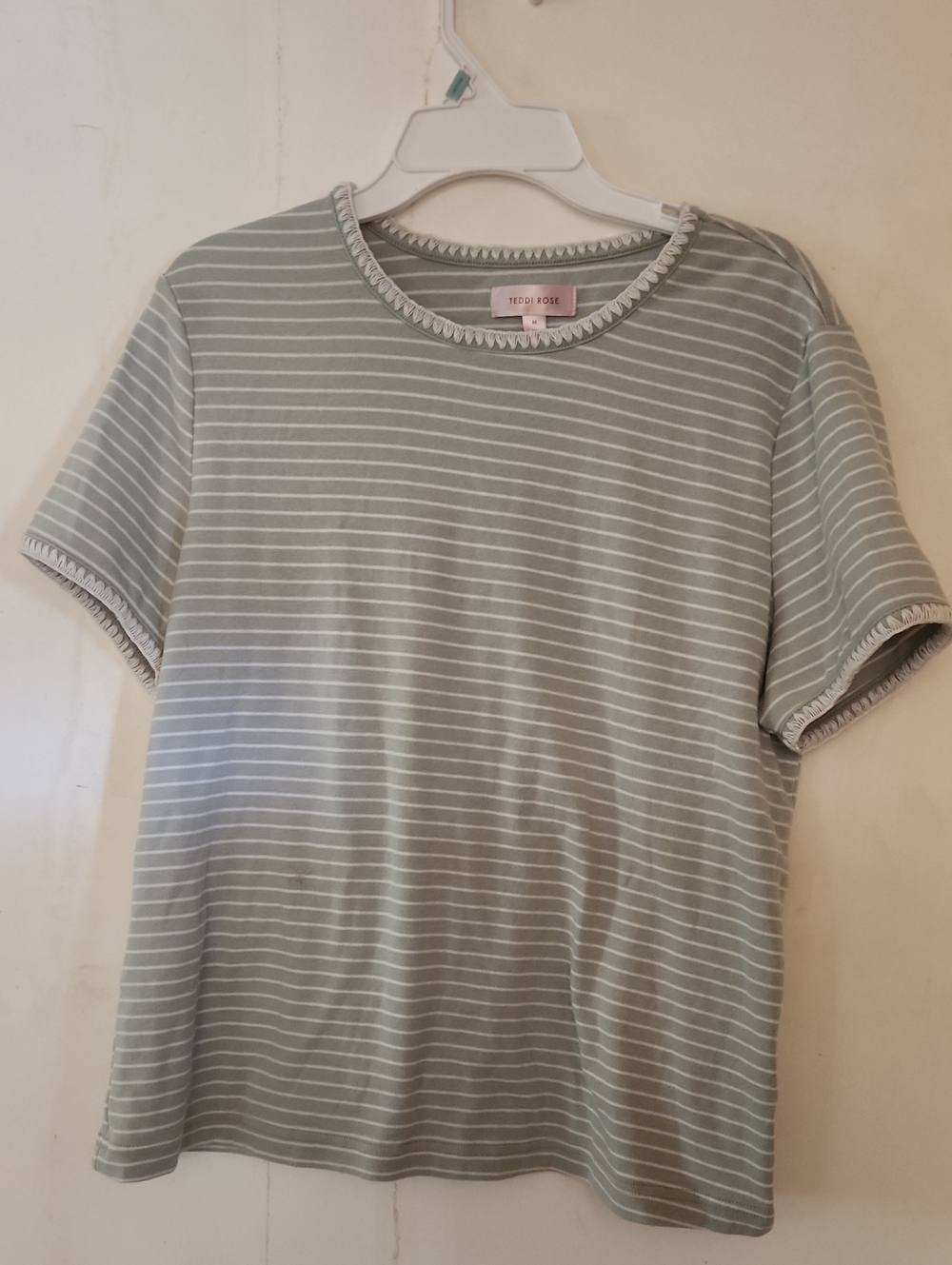 💕5/$25 Women's Sage Stripe Short Sleeve Tee